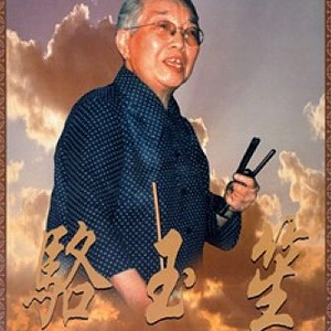 小萝莉扒开尿口久久久
